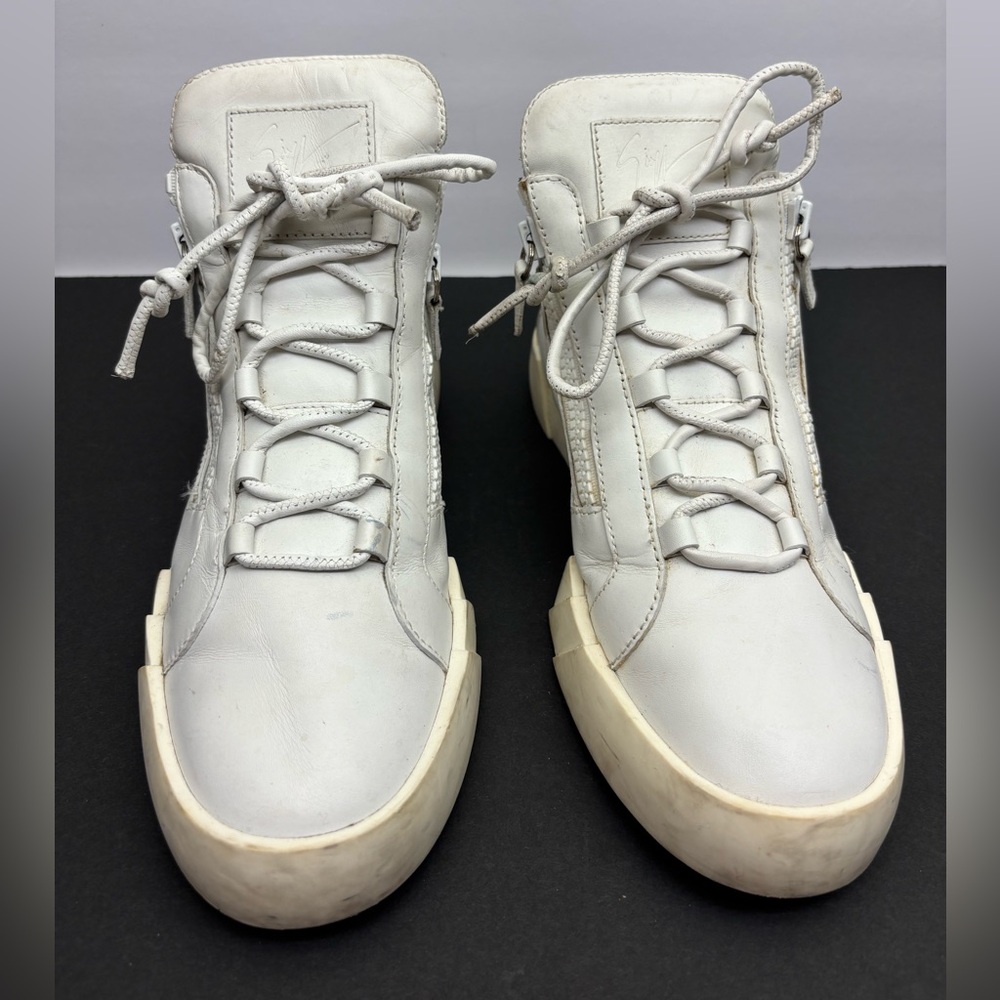 Giuseppe Zanotti White High-Top Leather Sneakers, SZ 43EU men’s, box 34